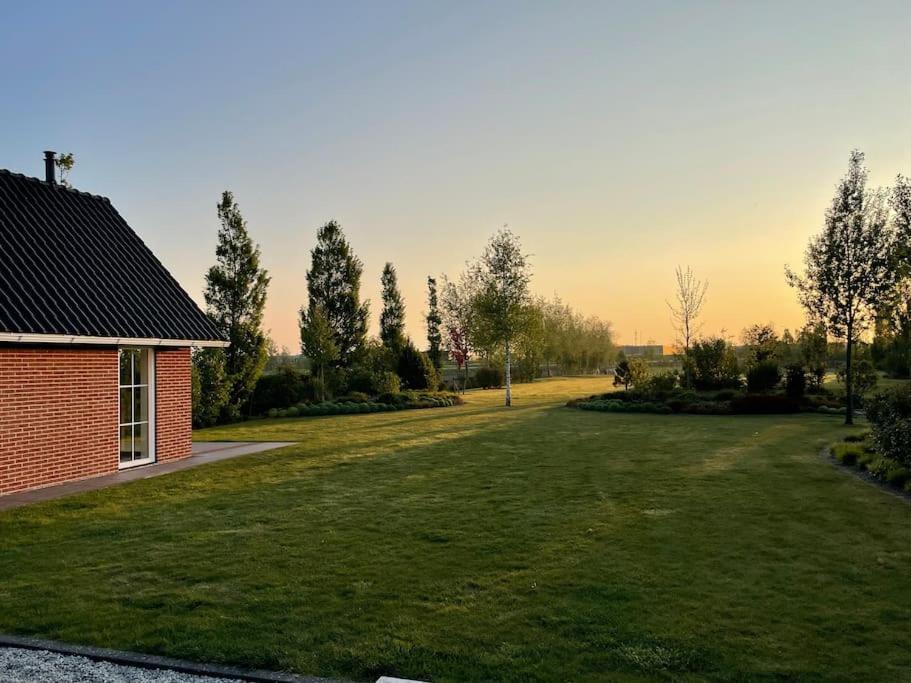 -Nieuw- Luxe & Sfeervol Vakantiehuis ทอเลิน ภายนอก รูปภาพ
