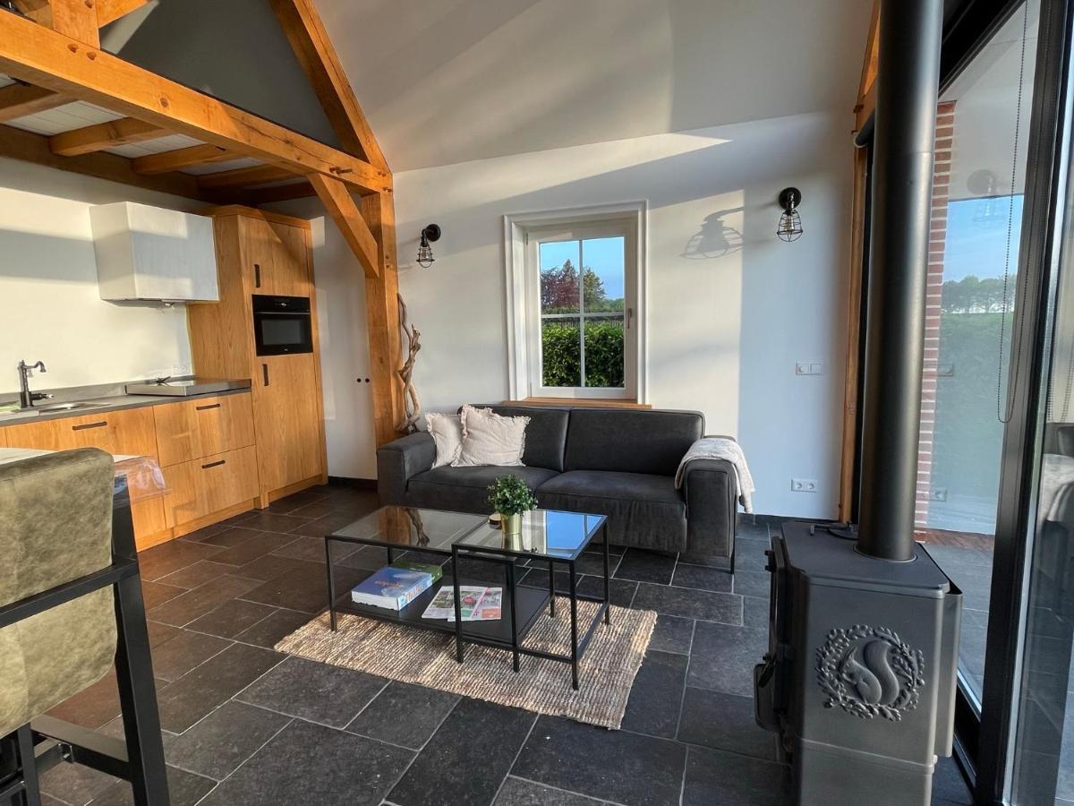 -Nieuw- Luxe & Sfeervol Vakantiehuis ทอเลิน ภายนอก รูปภาพ